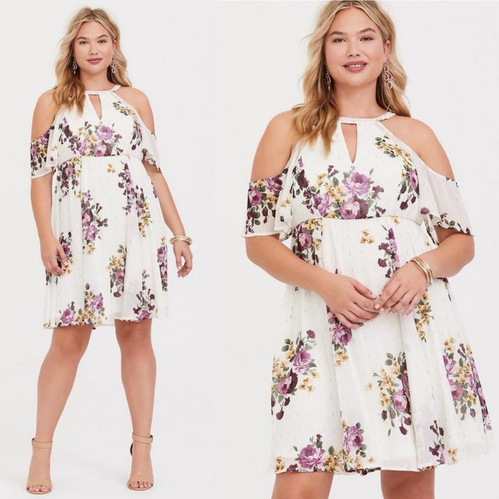 Torrid Ivory Floral High Neck Chiffon Skater Dress Metallic Accent Sz 18 NWT